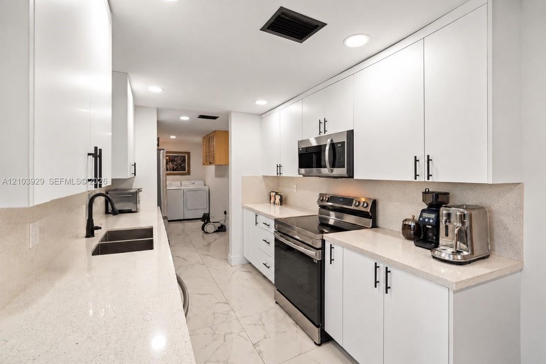 For Sale: $659,000 (4 beds, 3 baths, 1935 Square Feet)
