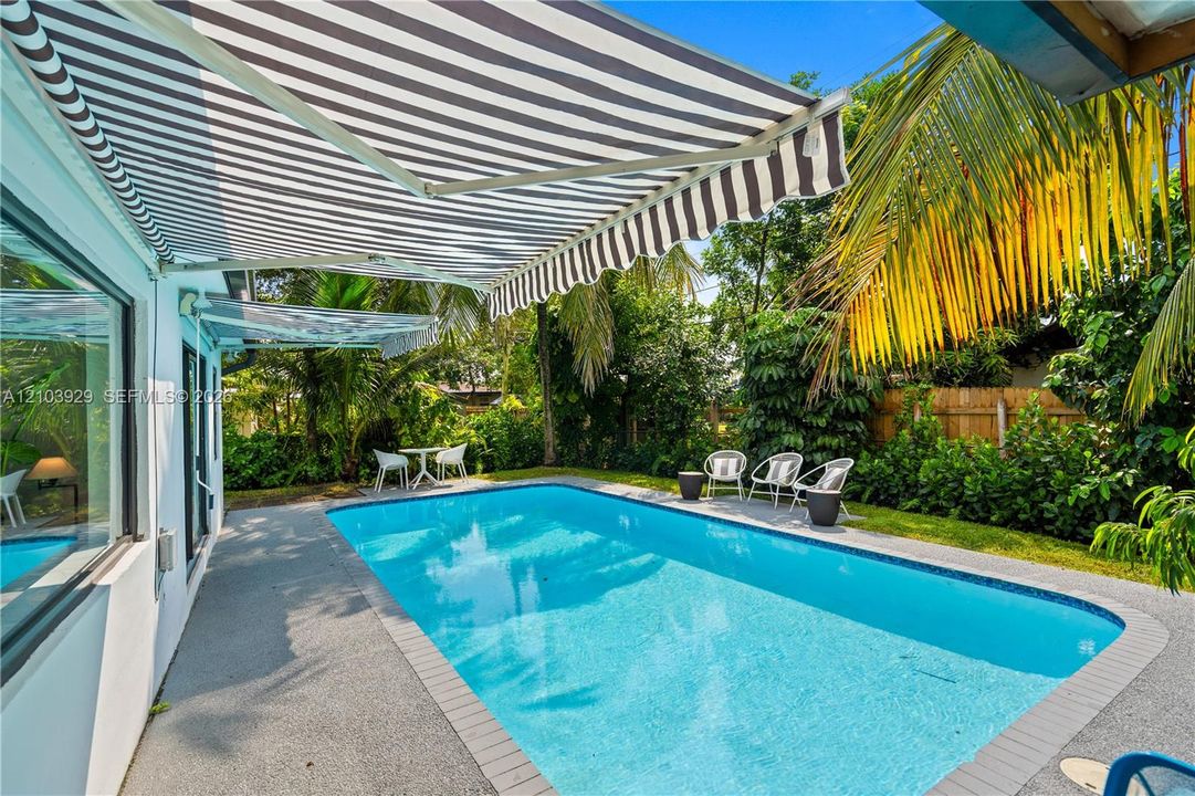 For Sale: $659,000 (4 beds, 3 baths, 1935 Square Feet)