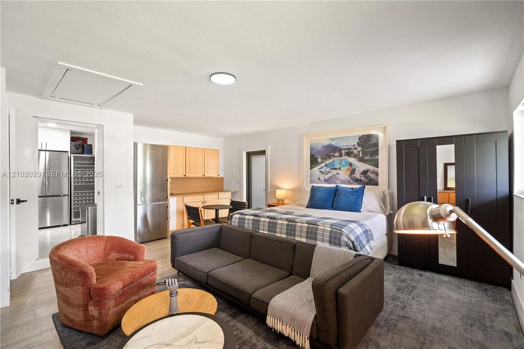For Sale: $659,000 (4 beds, 3 baths, 1935 Square Feet)
