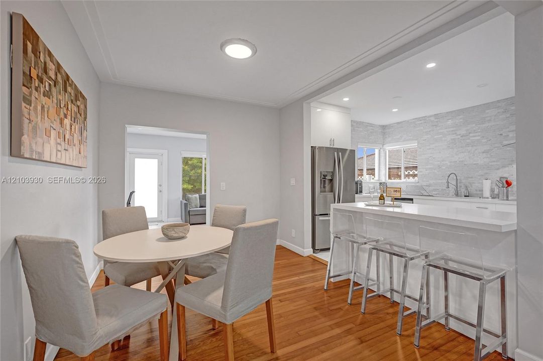 En Venta: $825,000 (2 camas, 2 baños, 1434 Pies cuadrados)