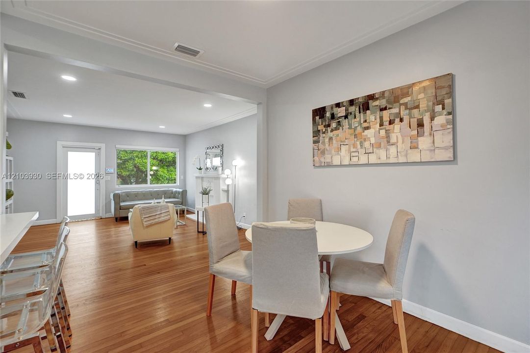 En Venta: $825,000 (2 camas, 2 baños, 1434 Pies cuadrados)