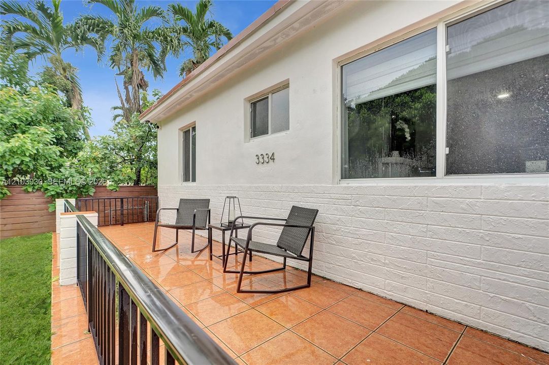 En Venta: $825,000 (2 camas, 2 baños, 1434 Pies cuadrados)