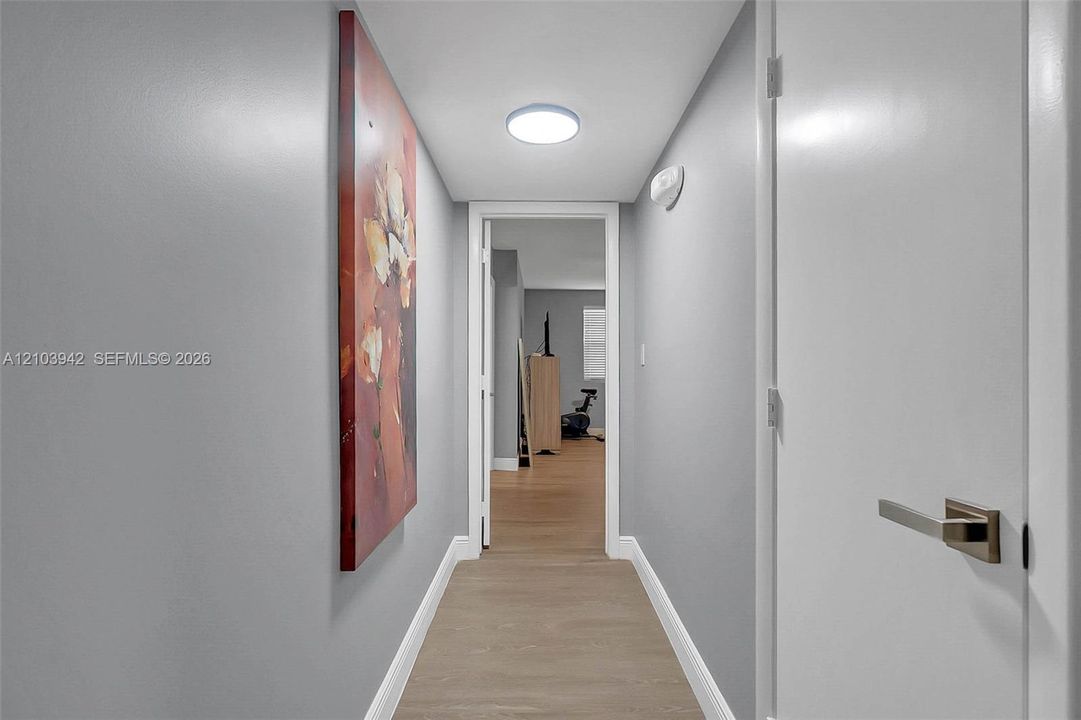 En Venta: $298,000 (2 camas, 2 baños, 1270 Pies cuadrados)
