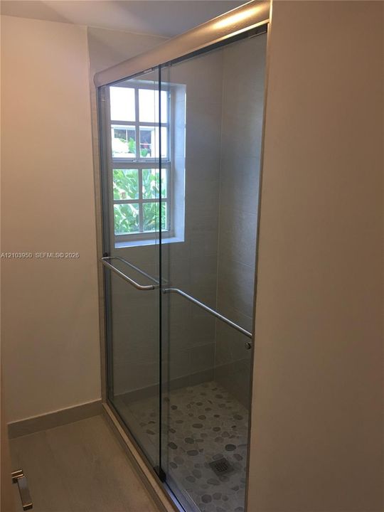 For Rent: $1,700 (0 beds, 1 baths, 300 Square Feet)