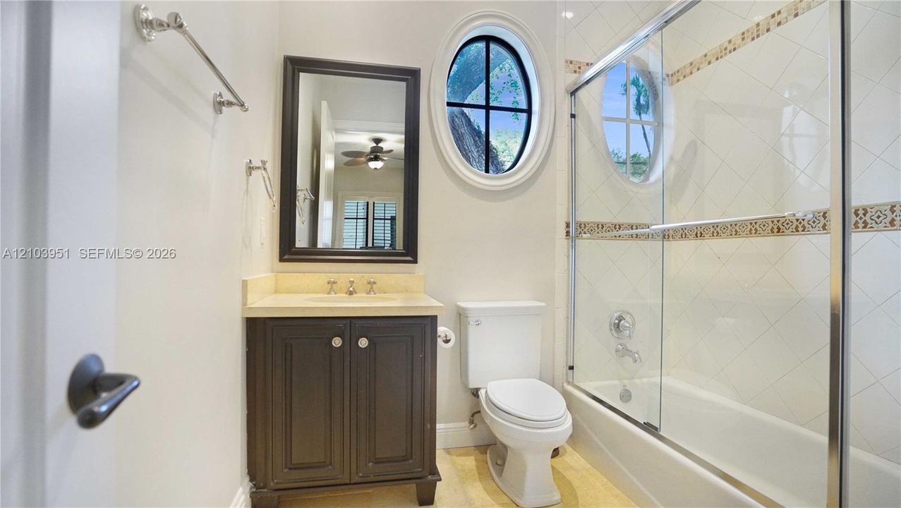 En Venta: $4,350,000 (5 camas, 5 baños, 4322 Pies cuadrados)