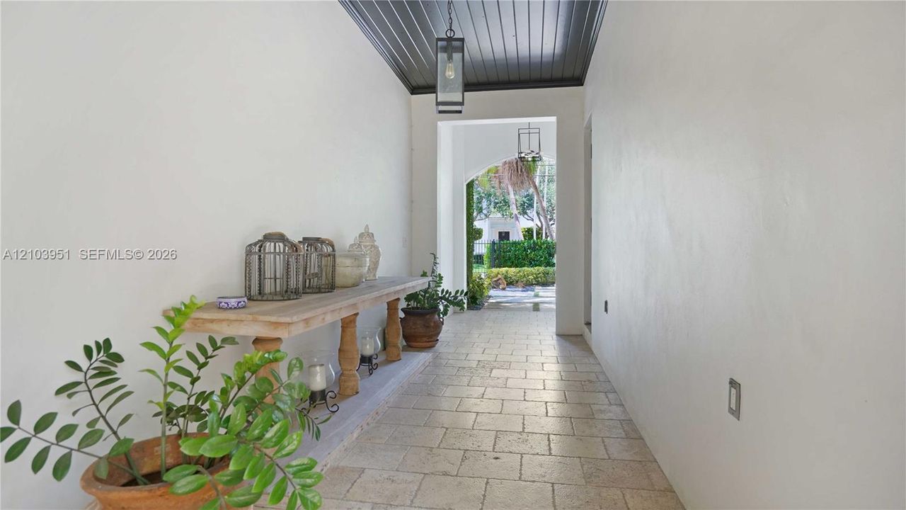 En Venta: $4,350,000 (5 camas, 5 baños, 4322 Pies cuadrados)