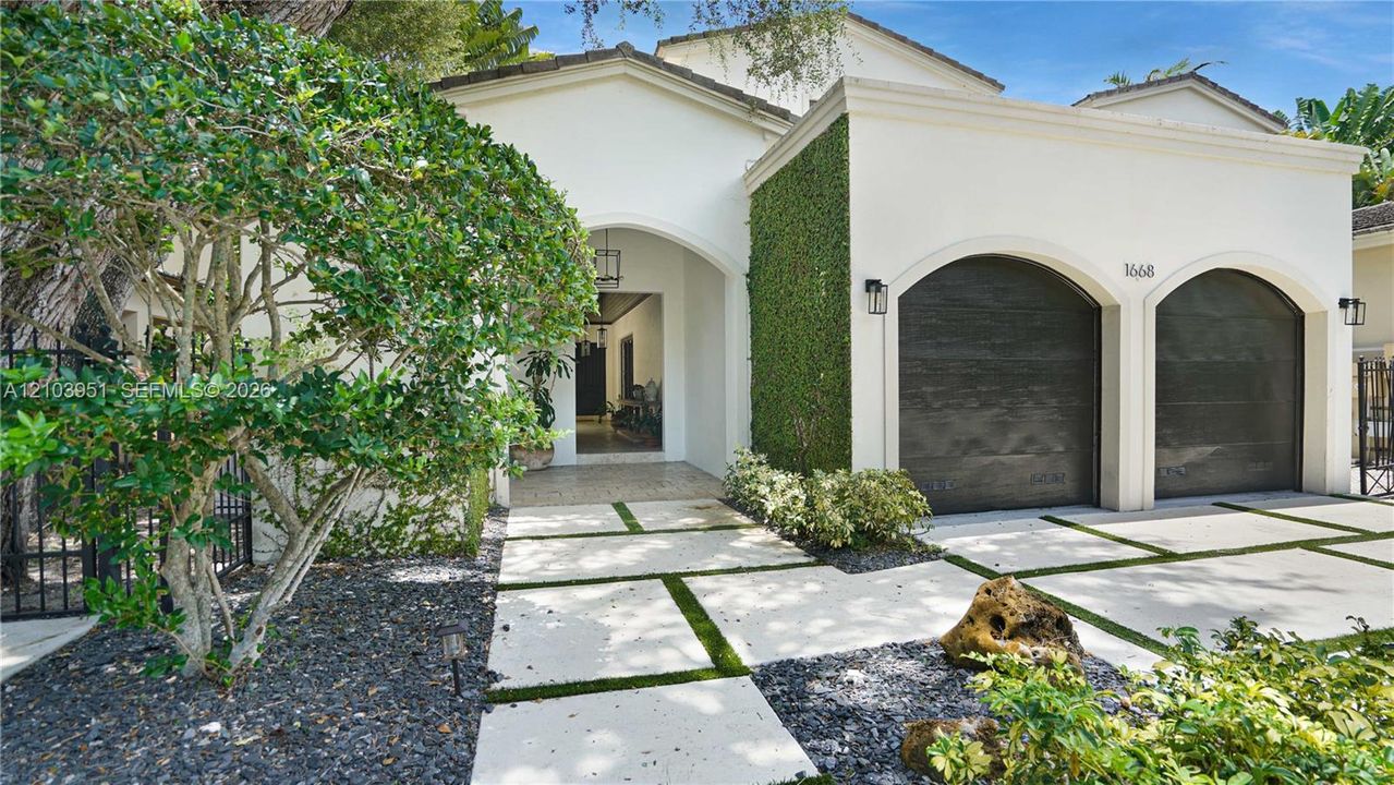 En Venta: $4,350,000 (5 camas, 5 baños, 4322 Pies cuadrados)