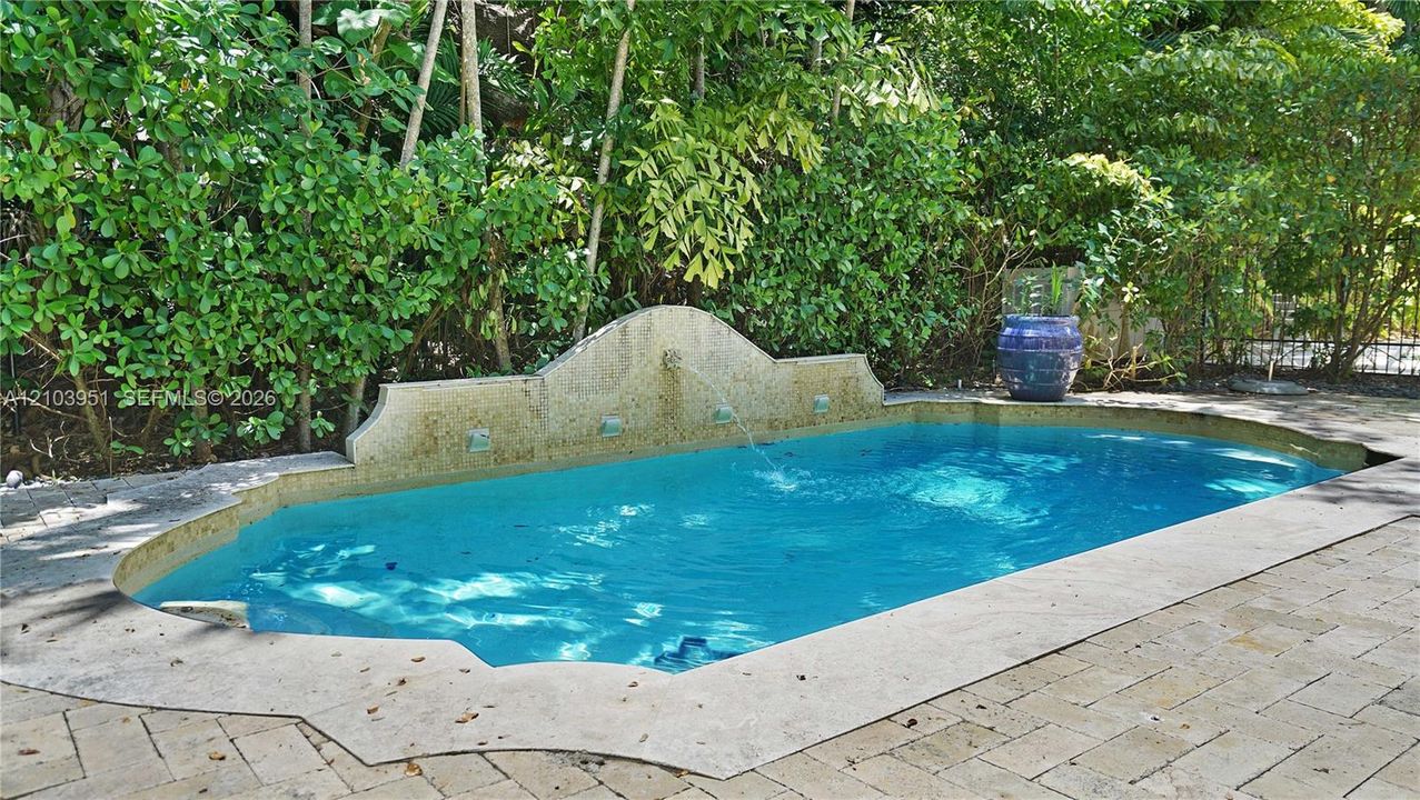 En Venta: $4,350,000 (5 camas, 5 baños, 4322 Pies cuadrados)