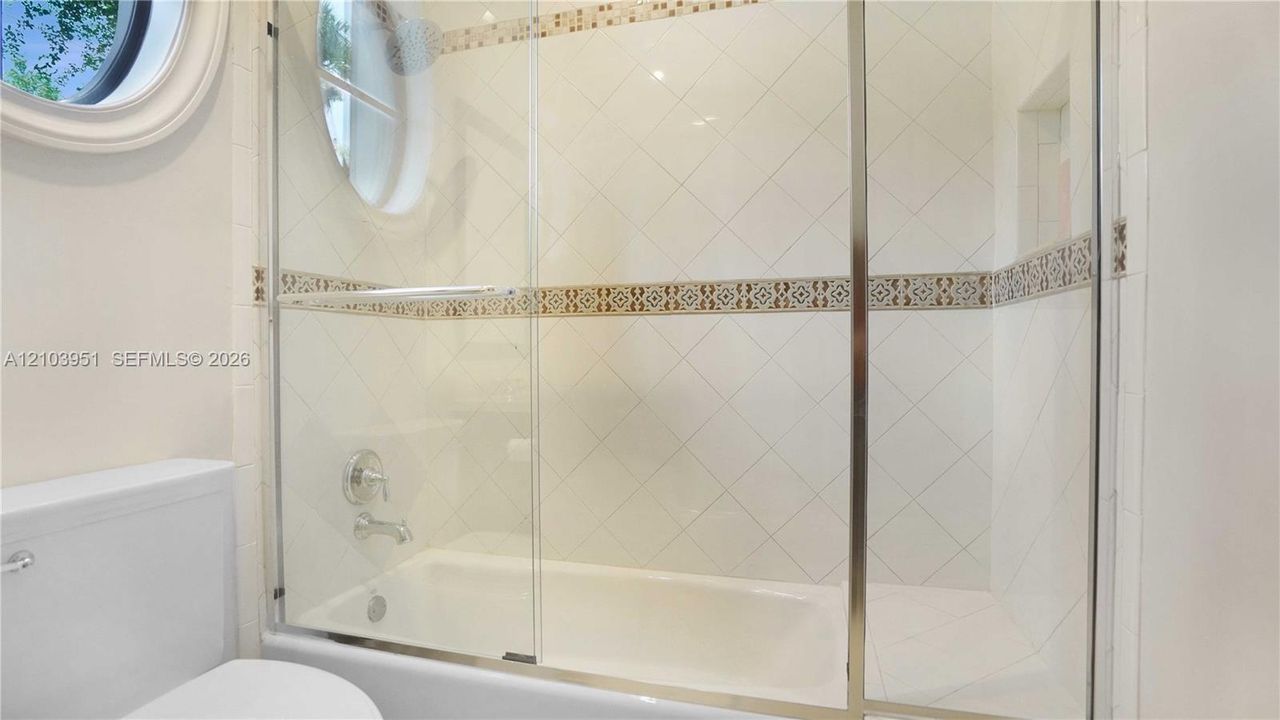 En Venta: $4,350,000 (5 camas, 5 baños, 4322 Pies cuadrados)