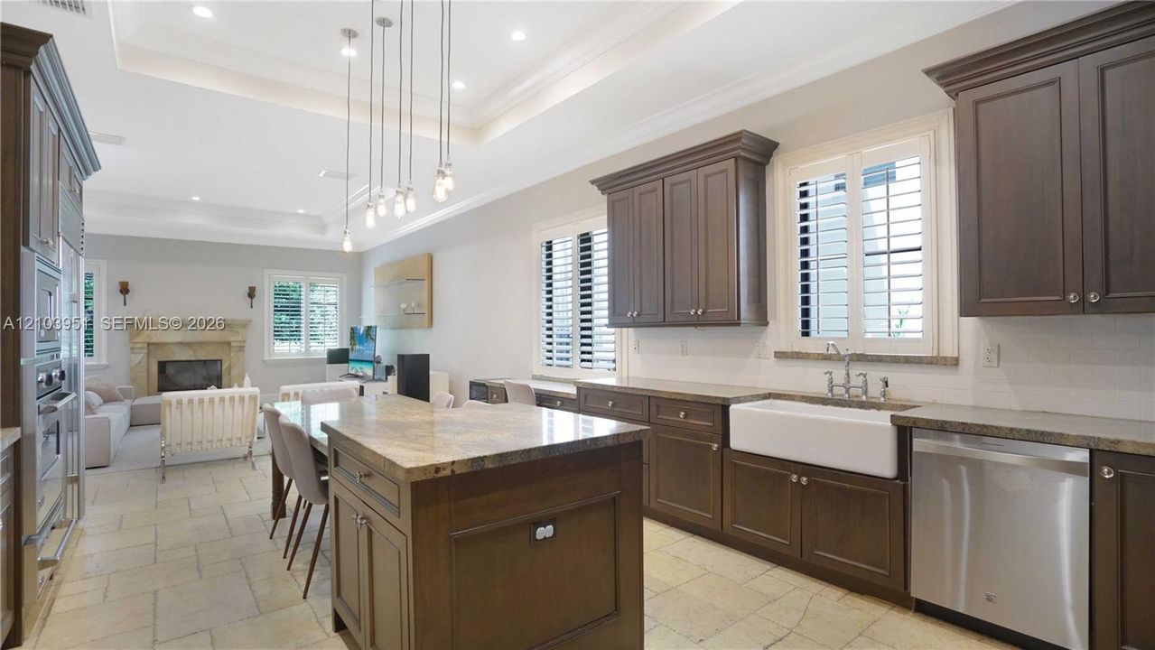 En Venta: $4,350,000 (5 camas, 5 baños, 4322 Pies cuadrados)