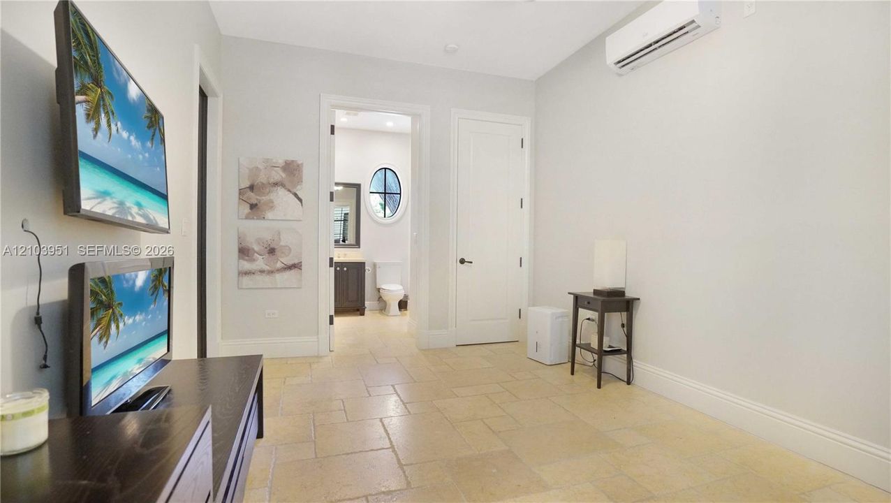 En Venta: $4,350,000 (5 camas, 5 baños, 4322 Pies cuadrados)