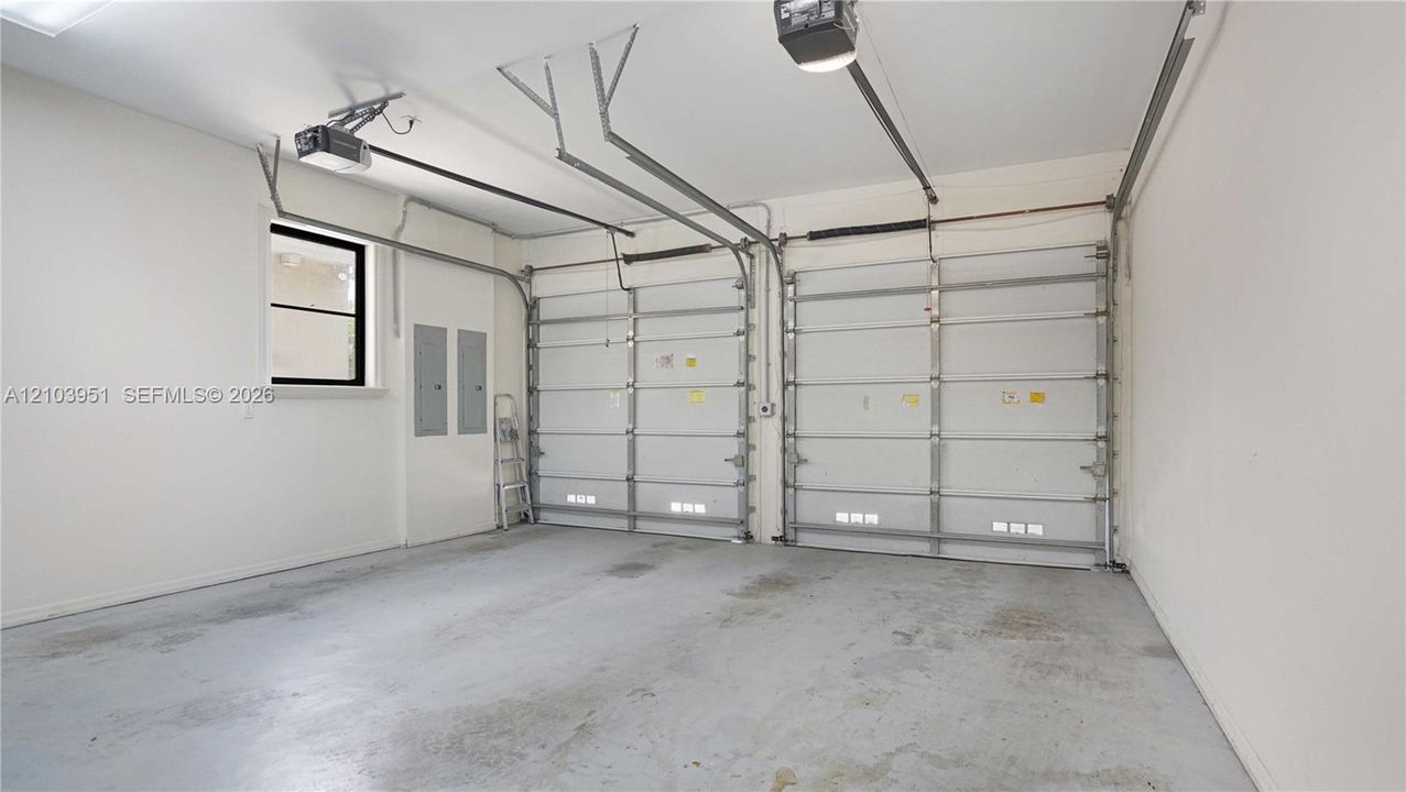 En Venta: $4,350,000 (5 camas, 5 baños, 4322 Pies cuadrados)