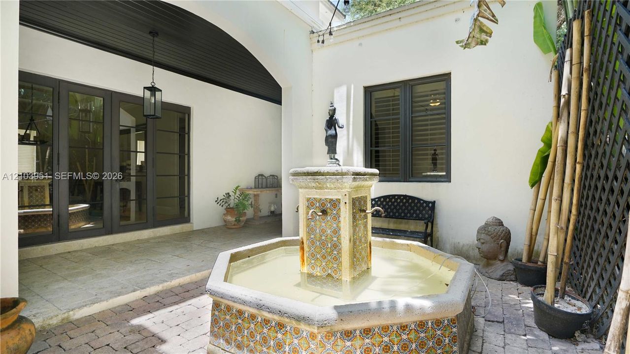 En Venta: $4,350,000 (5 camas, 5 baños, 4322 Pies cuadrados)