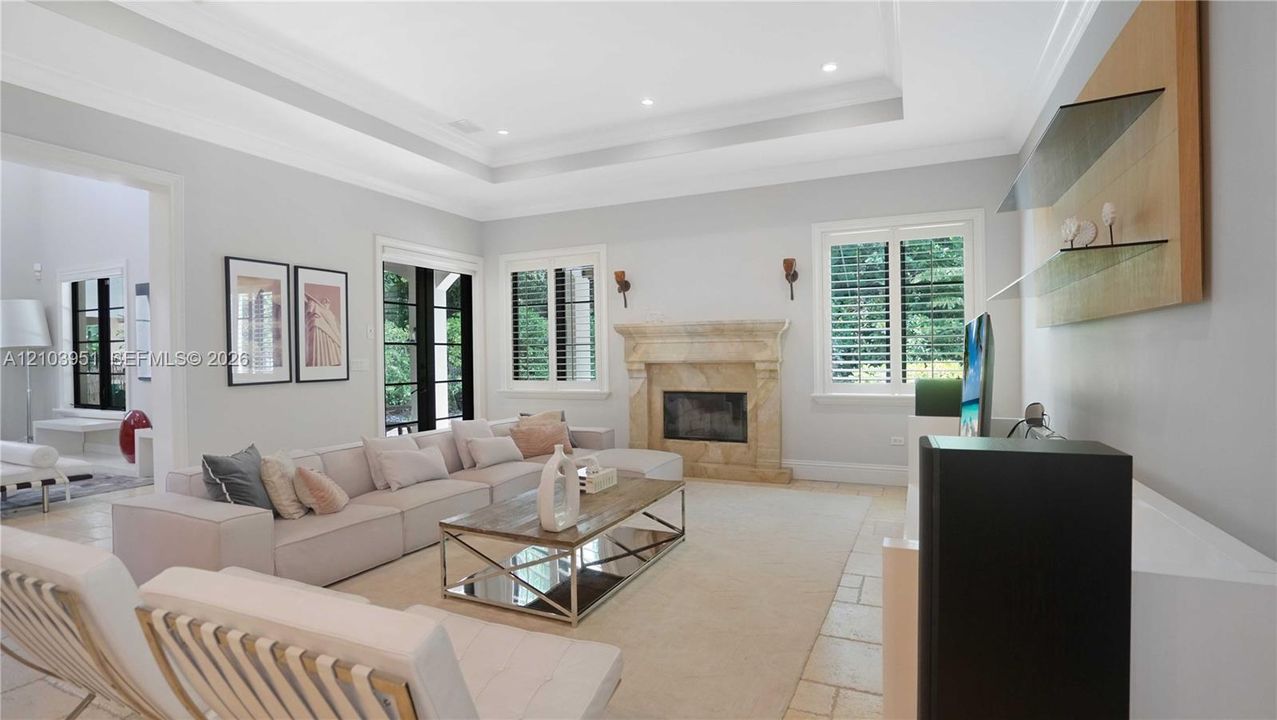 En Venta: $4,350,000 (5 camas, 5 baños, 4322 Pies cuadrados)