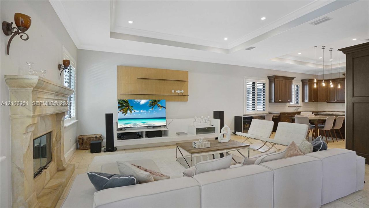 En Venta: $4,350,000 (5 camas, 5 baños, 4322 Pies cuadrados)
