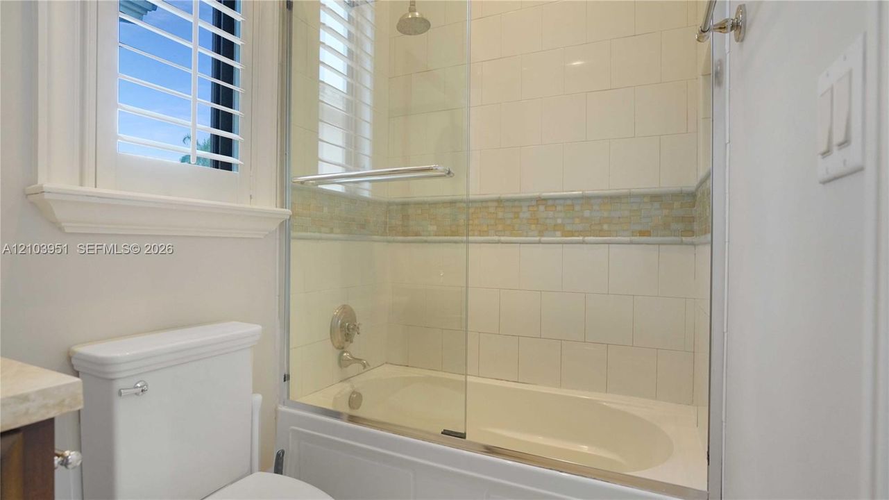En Venta: $4,350,000 (5 camas, 5 baños, 4322 Pies cuadrados)