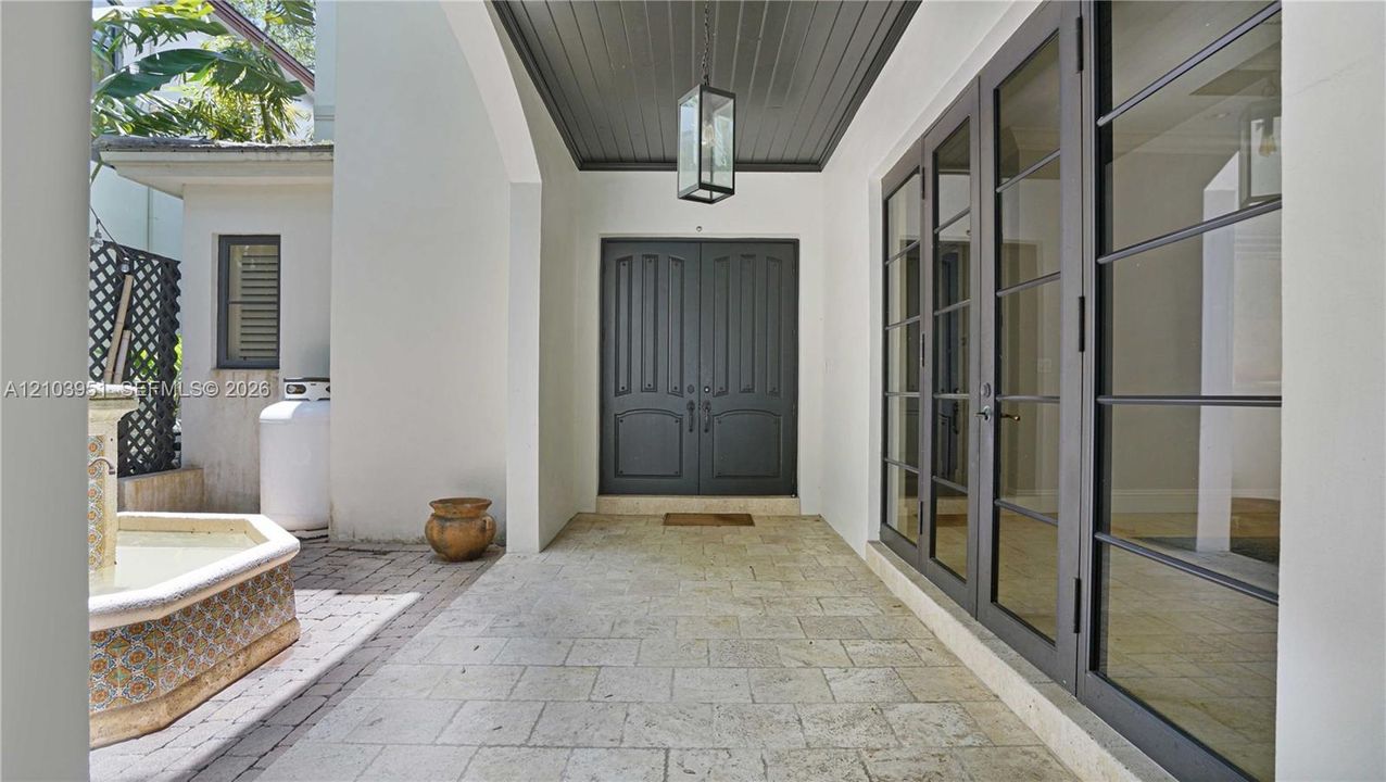 En Venta: $4,350,000 (5 camas, 5 baños, 4322 Pies cuadrados)