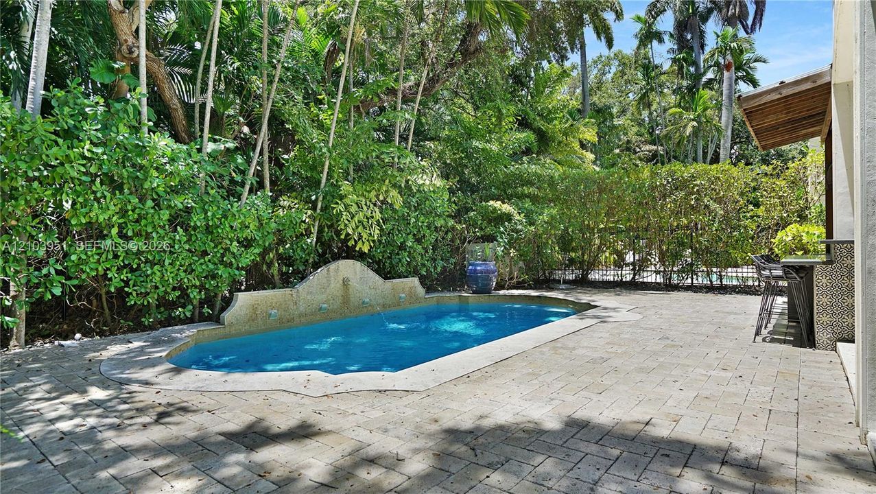 En Venta: $4,350,000 (5 camas, 5 baños, 4322 Pies cuadrados)