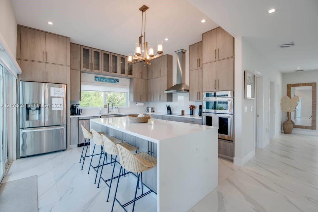 En Venta: $2,720,000 (3 camas, 2 baños, 2566 Pies cuadrados)