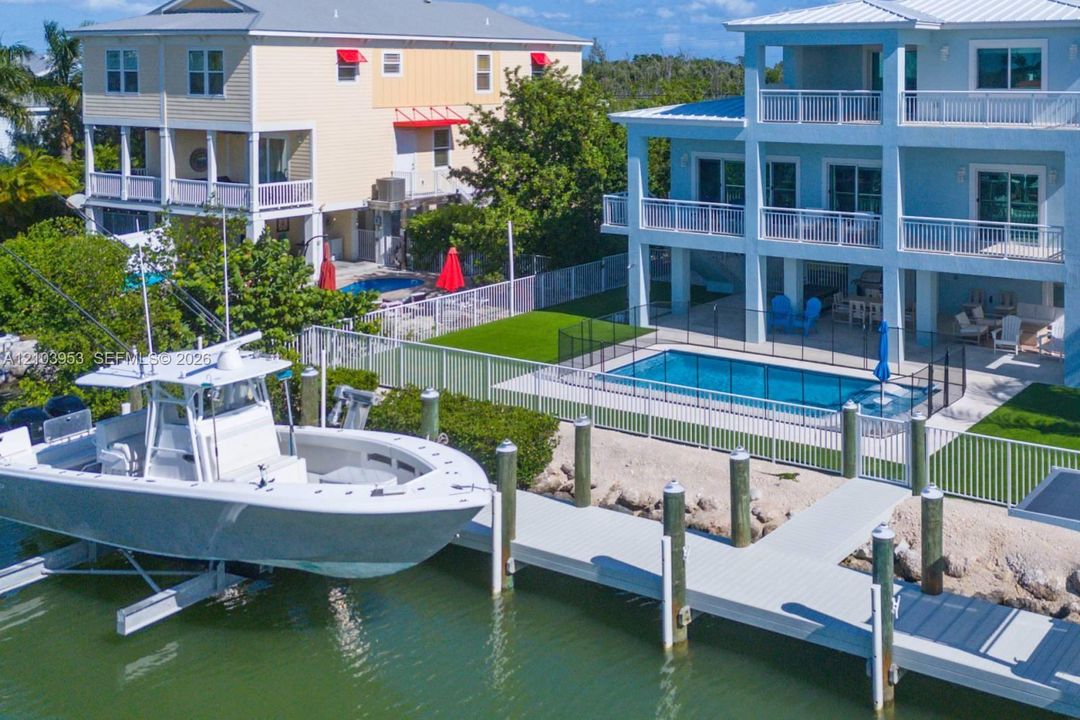 En Venta: $2,720,000 (3 camas, 2 baños, 2566 Pies cuadrados)