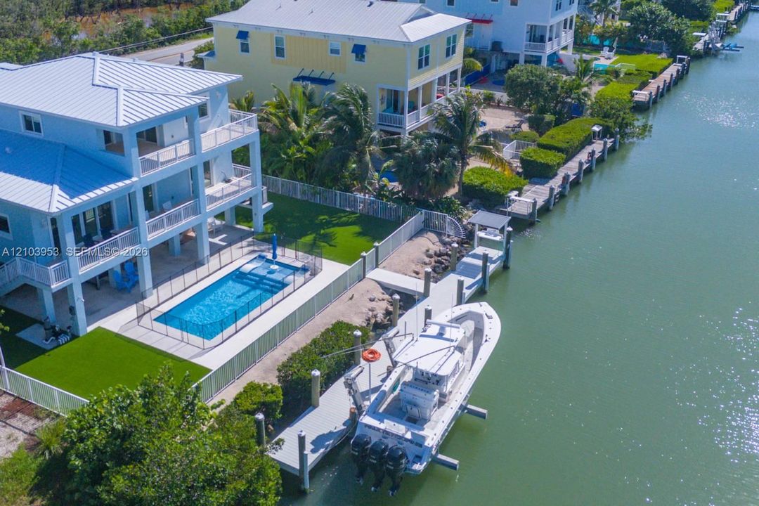 En Venta: $2,720,000 (3 camas, 2 baños, 2566 Pies cuadrados)