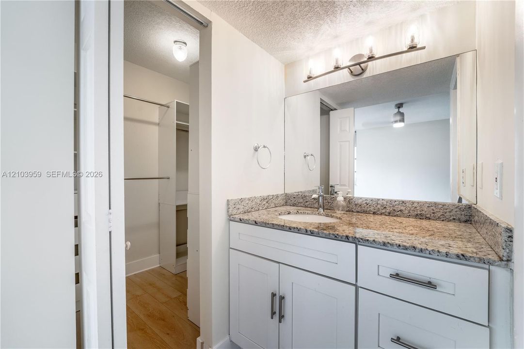 For Rent: $2,500 (3 beds, 2 baths, 1155 Square Feet)