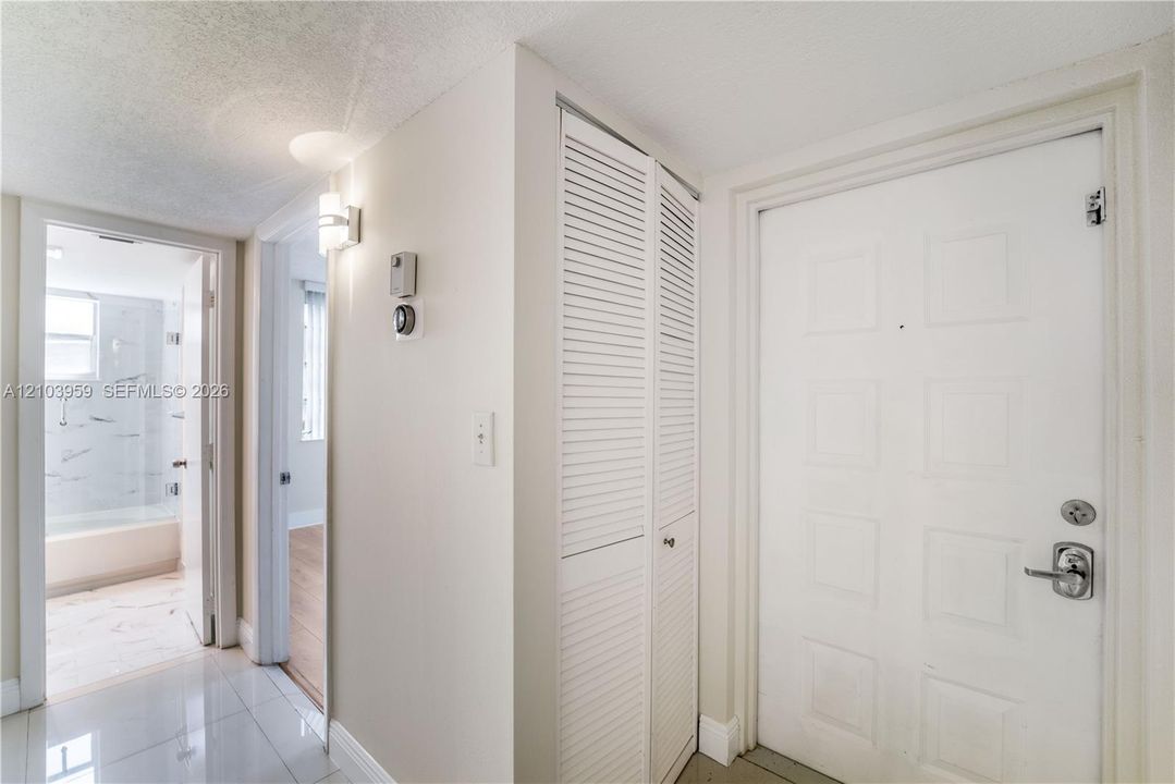 For Rent: $2,500 (3 beds, 2 baths, 1155 Square Feet)