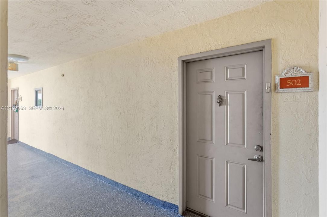 For Sale: $269,000 (2 beds, 2 baths, 1197 Square Feet)