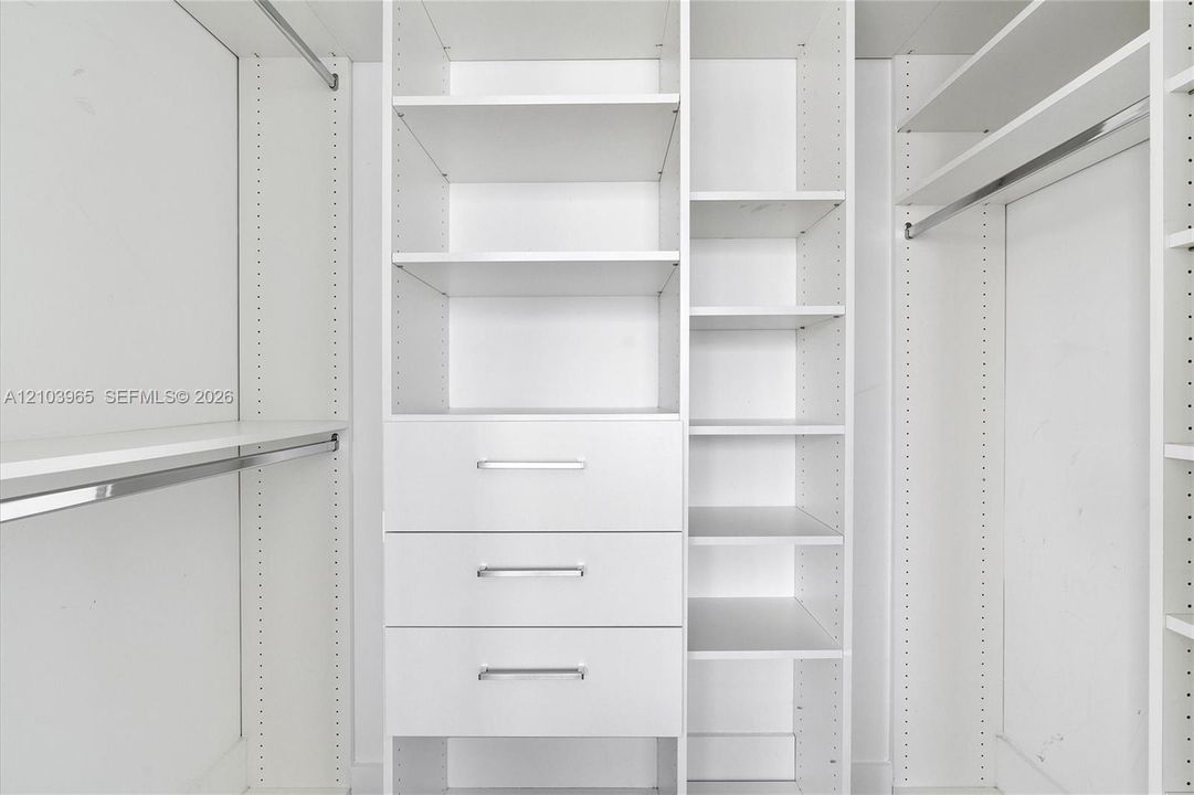 В аренду: $6,000 (2 спален, 2 ванн, 1096 Квадратных фут)
