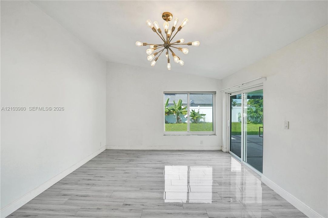 En Venta: $525,000 (3 camas, 2 baños, 1526 Pies cuadrados)