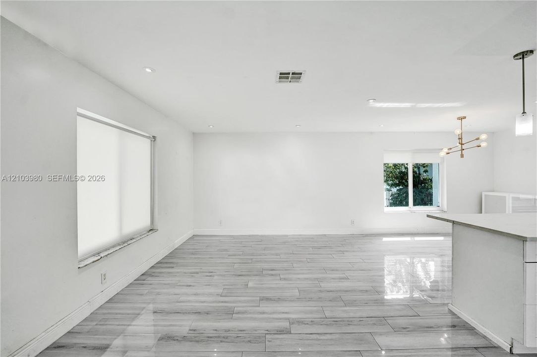 En Venta: $525,000 (3 camas, 2 baños, 1526 Pies cuadrados)
