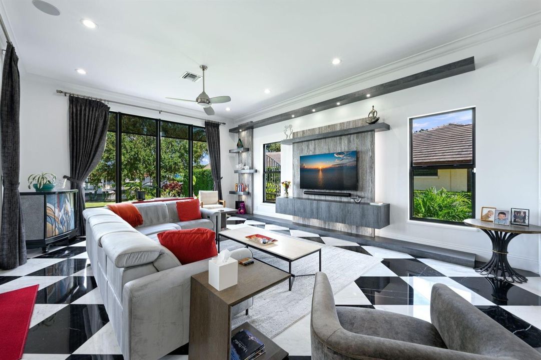 FAMILY ROOM