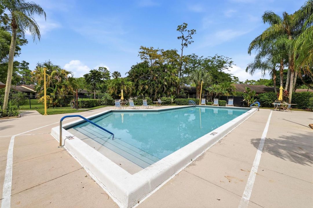 Strathmore Gate West Pool