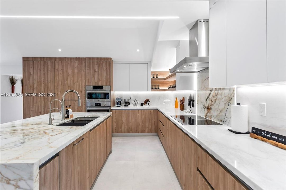 В аренду: $16,000 (3 спален, 3 ванн, 1222 Квадратных фут)