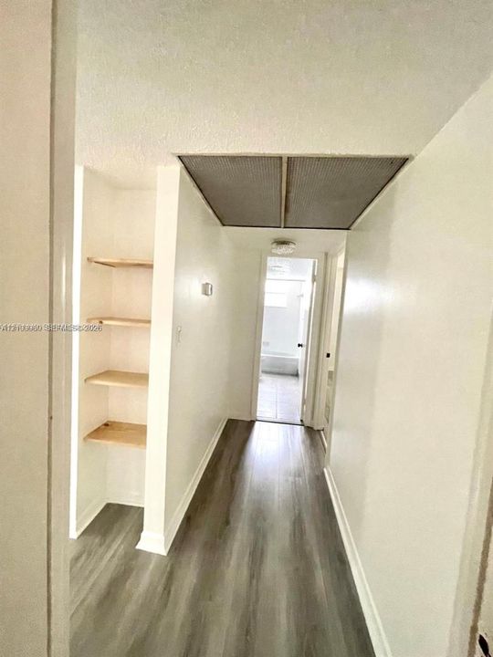En Renta: $2,050 (2 camas, 2 baños, 1260 Pies cuadrados)