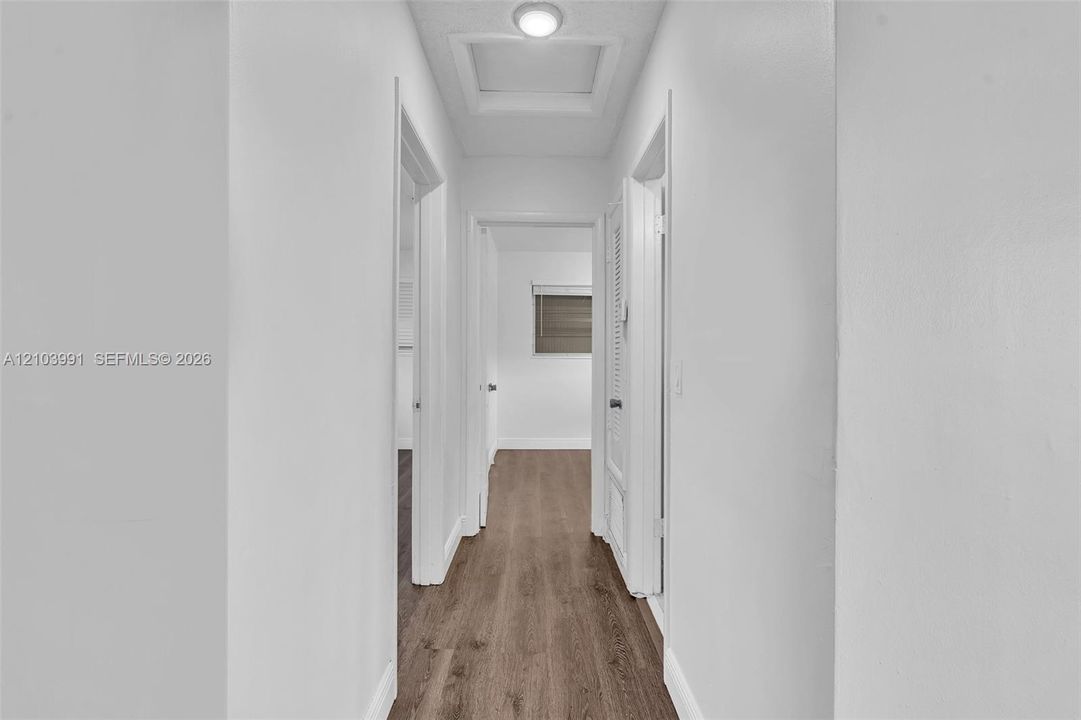 For Rent: $2,995 (2 beds, 1 baths, 1172 Square Feet)