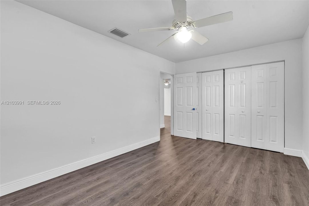 For Rent: $2,995 (2 beds, 1 baths, 1172 Square Feet)