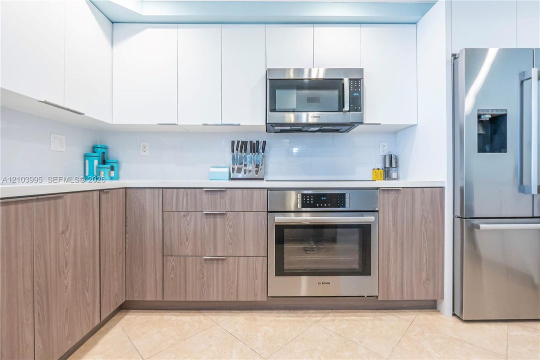На продажу: $699,000 (2 спален, 2 ванн, 1580 Квадратных фут)