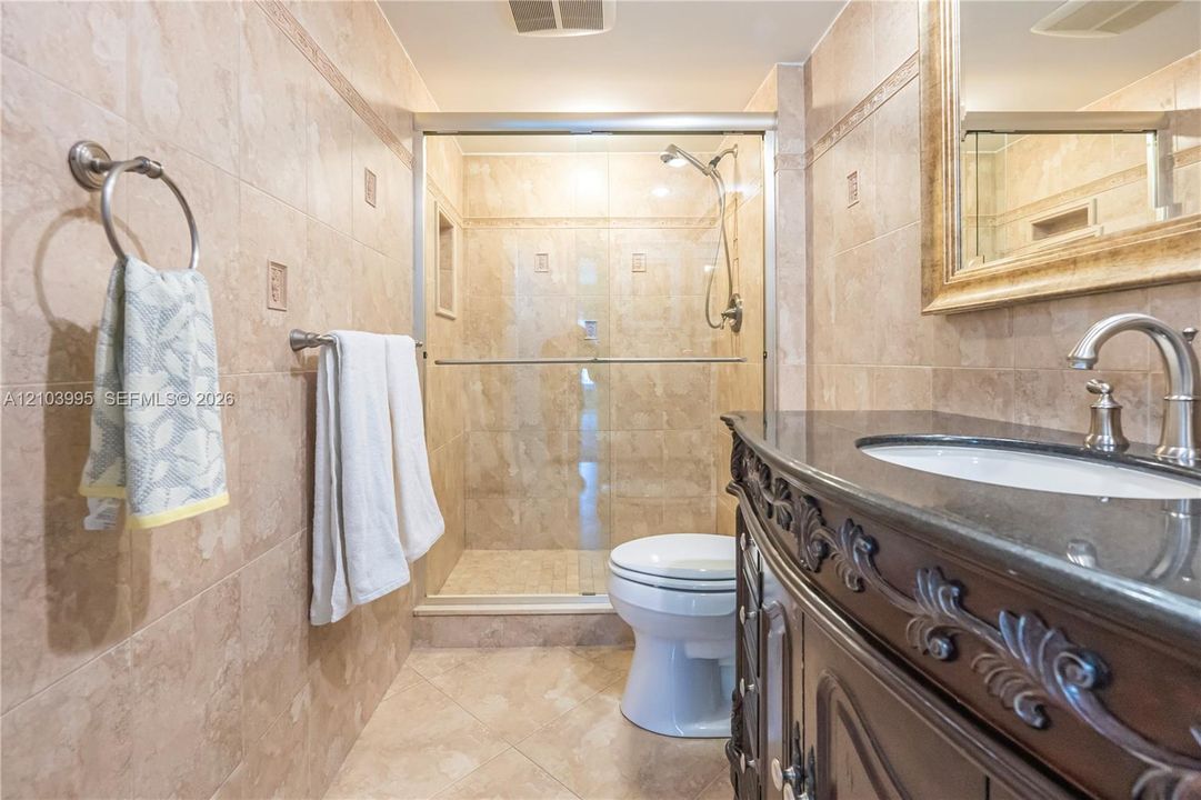 На продажу: $699,000 (2 спален, 2 ванн, 1580 Квадратных фут)