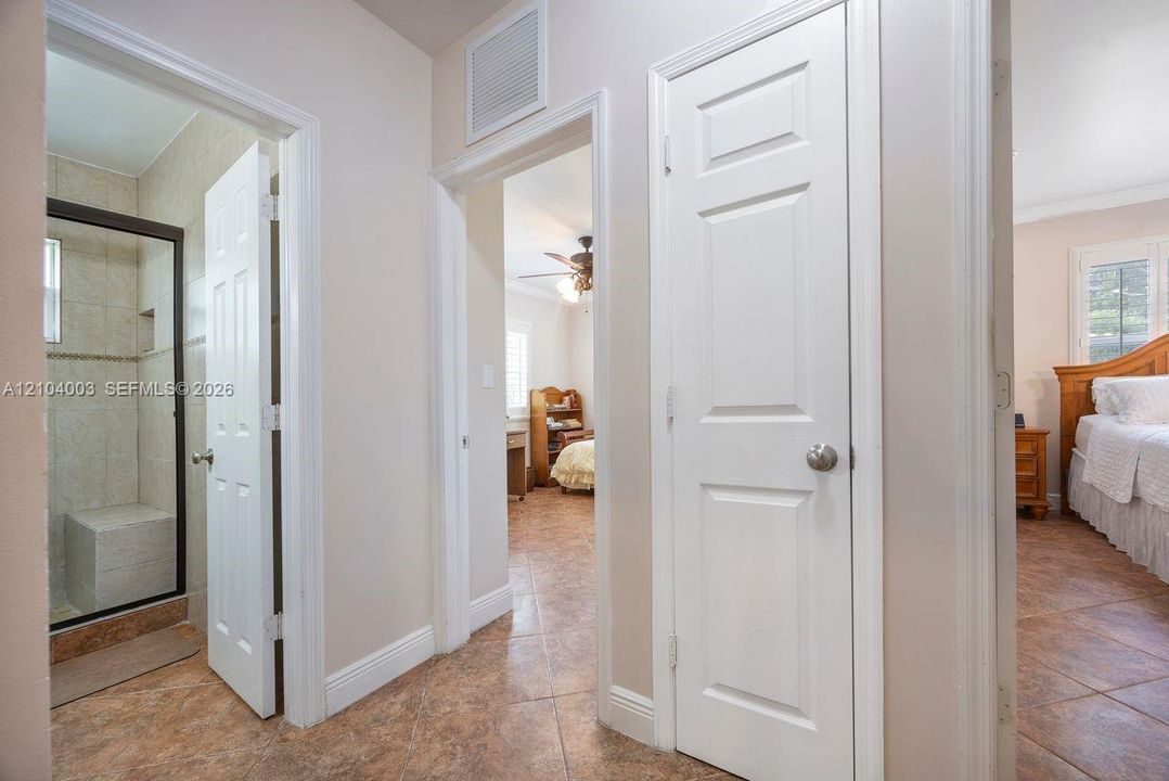 Hallway to Bedrooms & Baths