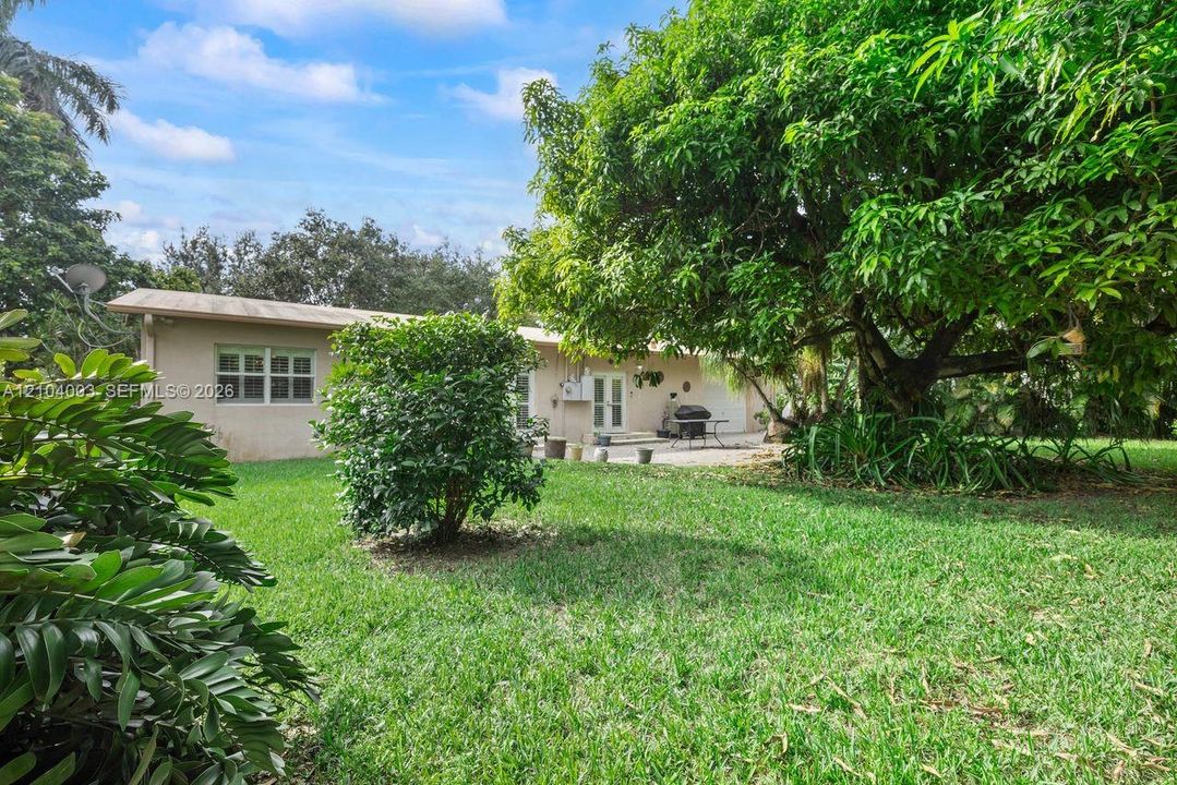 En Venta: $625,000 (3 camas, 2 baños, 1608 Pies cuadrados)