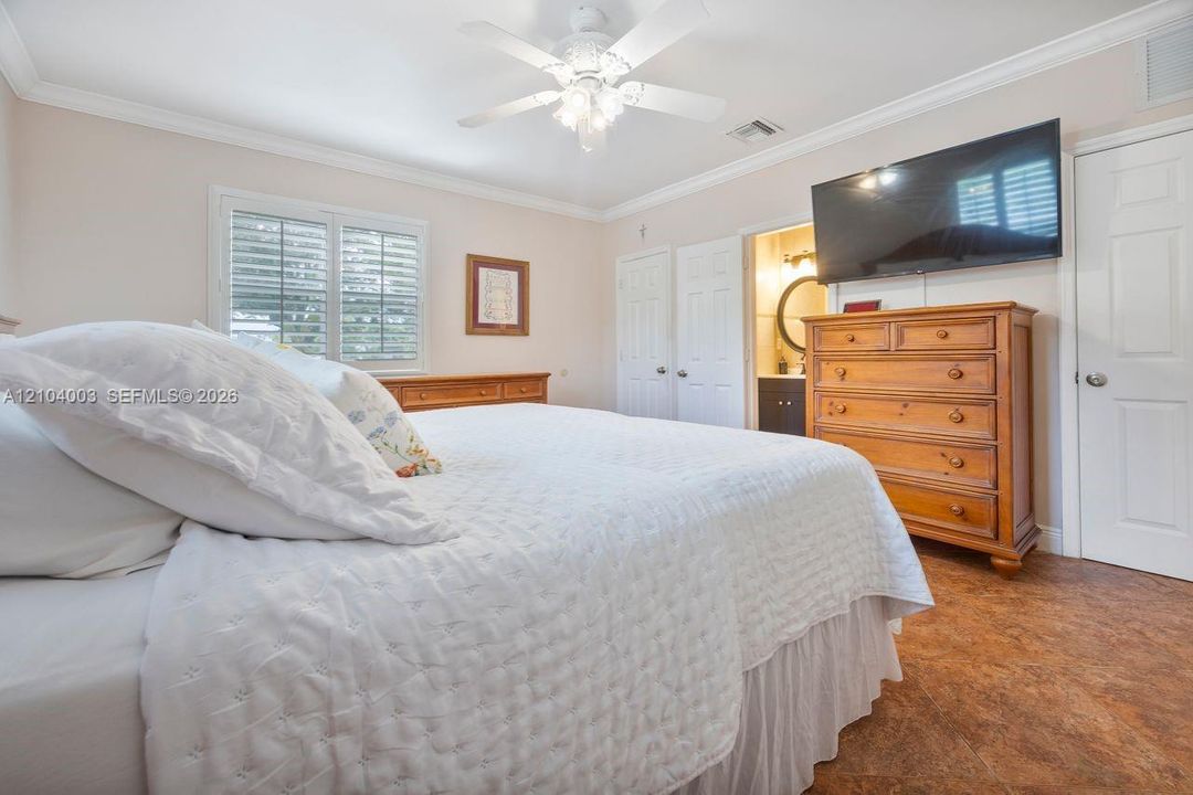 En Venta: $625,000 (3 camas, 2 baños, 1608 Pies cuadrados)