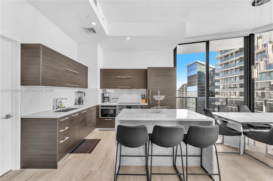 For Rent: $9,250 (3 beds, 3 baths, 1515 Square Feet)