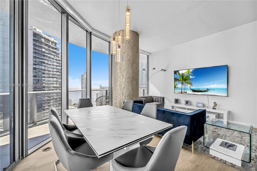 For Rent: $9,250 (3 beds, 3 baths, 1515 Square Feet)