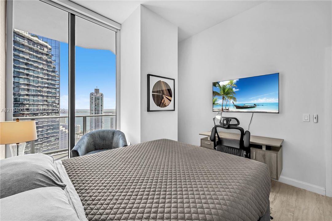 For Rent: $9,250 (3 beds, 3 baths, 1515 Square Feet)