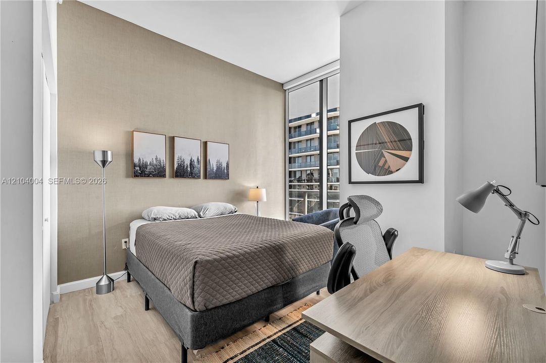 For Rent: $9,250 (3 beds, 3 baths, 1515 Square Feet)