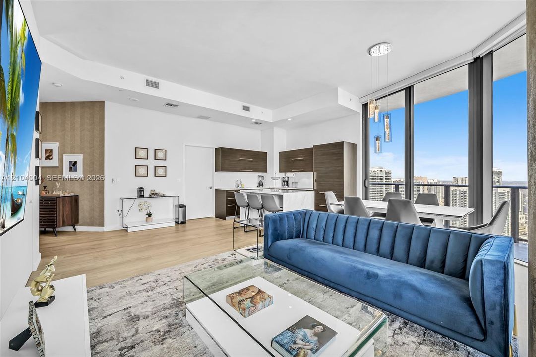 For Rent: $9,250 (3 beds, 3 baths, 1515 Square Feet)