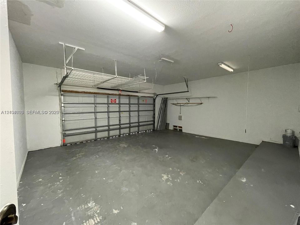 For Rent: $4,500 (4 beds, 3 baths, 2946 Square Feet)