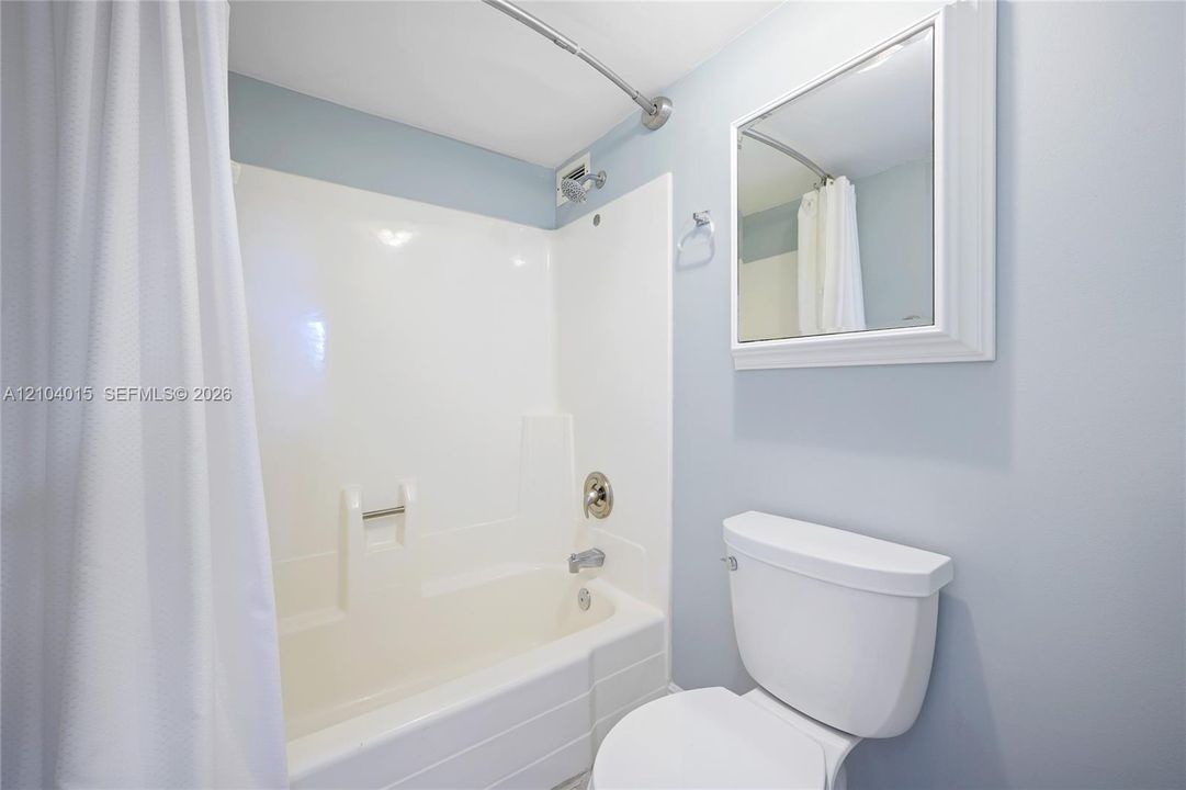 For Sale: $145,000 (2 beds, 2 baths, 1142 Square Feet)