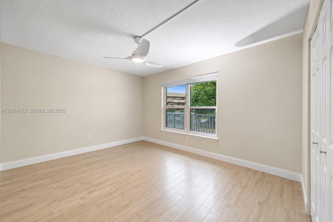 For Sale: $145,000 (2 beds, 2 baths, 1142 Square Feet)